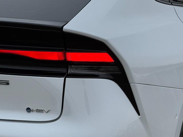 プリウス Ｚ　ＡＩＭＧＡＩＮエアロ　ＲＹＳ１９ＡＷ　デジタルミラー　ブラインドスポットモニタ　パノラミックビューモニター　純正１２．３型ナビ　フルセグ　パワーバックドア　ＡＣ１００Ｖ電源　置くだけ充電　ＥＴＣ２．０（26枚目）