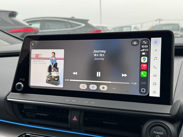 プリウス Ｚ　ＡＩＭＧＡＩＮエアロ　ＲＹＳ１９ＡＷ　デジタルミラー　ブラインドスポットモニタ　パノラミックビューモニター　純正１２．３型ナビ　フルセグ　パワーバックドア　ＡＣ１００Ｖ電源　置くだけ充電　ＥＴＣ２．０（43枚目）