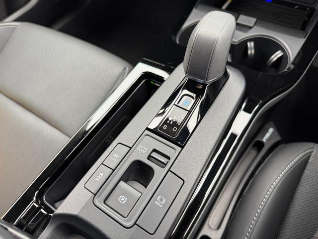 プリウス Ｚ　ＡＩＭＧＡＩＮエアロ　ＲＹＳ１９ＡＷ　デジタルミラー　ブラインドスポットモニタ　パノラミックビューモニター　純正１２．３型ナビ　フルセグ　パワーバックドア　ＡＣ１００Ｖ電源　置くだけ充電　ＥＴＣ２．０（60枚目）