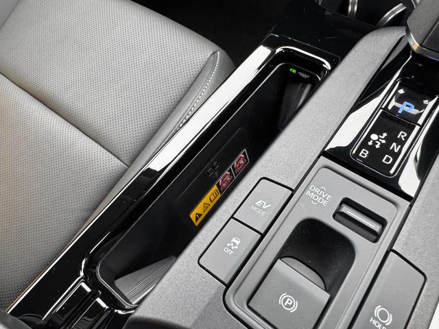 プリウス Ｚ　ＡＩＭＧＡＩＮエアロ　ＲＹＳ１９ＡＷ　デジタルミラー　ブラインドスポットモニタ　パノラミックビューモニター　純正１２．３型ナビ　フルセグ　パワーバックドア　ＡＣ１００Ｖ電源　置くだけ充電　ＥＴＣ２．０（61枚目）