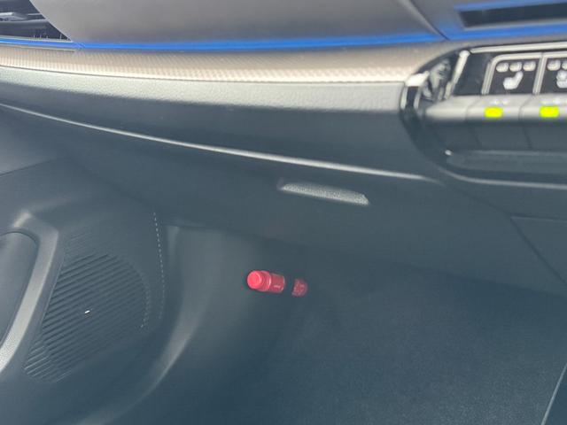 プリウス Ｚ　ＡＩＭＧＡＩＮエアロ　ＲＹＳ１９ＡＷ　デジタルミラー　ブラインドスポットモニタ　パノラミックビューモニター　純正１２．３型ナビ　フルセグ　パワーバックドア　ＡＣ１００Ｖ電源　置くだけ充電　ＥＴＣ２．０（64枚目）