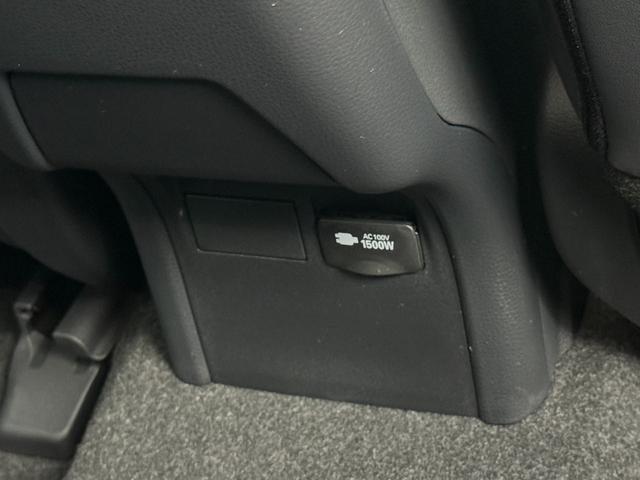 プリウス Ｚ　ＡＩＭＧＡＩＮエアロ　ＲＹＳ１９ＡＷ　デジタルミラー　ブラインドスポットモニタ　パノラミックビューモニター　純正１２．３型ナビ　フルセグ　パワーバックドア　ＡＣ１００Ｖ電源　置くだけ充電　ＥＴＣ２．０（67枚目）