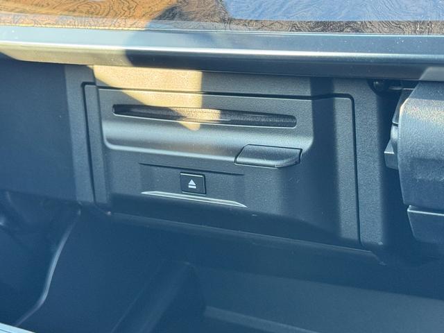 アルファードハイブリッド エグゼクティブラウンジS モデリスタエフルアロ サンルーフ デジタルインナーミラー BSM JBLサウンドメーカーナビ リヤエンターテイメント パノラミックビューモニター イグラセキュリティー ETC2.0 ドライブレコーダー(70枚目)