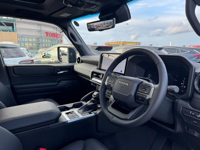 ランドクルーザー２５０ ＶＸ　モデリスタパッケージ　丸目ヘッドライト　トヨタチームメイト　パノラミックビューモニター　ブラインドスポットモニター　ルーフレール　デジタルインナーミラー　ＥＴＣ　ベンチレーション　クルーズコントロール（39枚目）