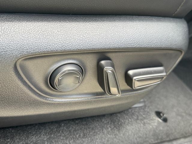 ランドクルーザー２５０ ＶＸ　モデリスタパッケージ　丸目ヘッドライト　トヨタチームメイト　パノラミックビューモニター　ブラインドスポットモニター　ルーフレール　デジタルインナーミラー　ＥＴＣ　ベンチレーション　クルーズコントロール（41枚目）