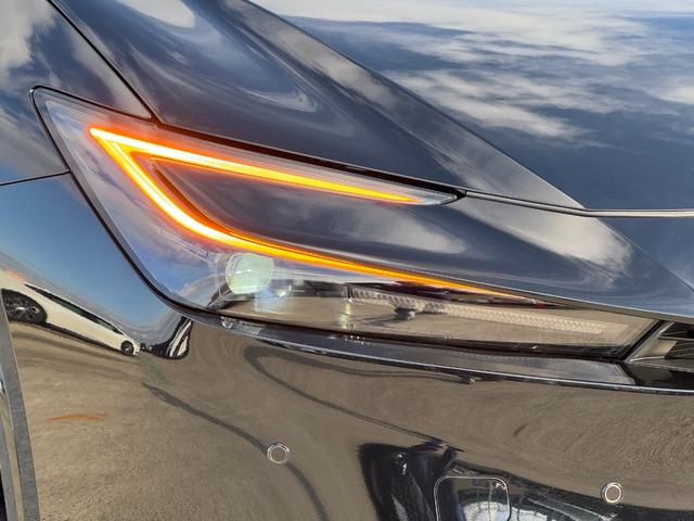 プリウス Ｚ　全周囲カメラ　１２．３型ナビ　フルセグ　ＢＳＭ　デジタルインナーミラー　アダパンストパーク　アドパンストドライブ　レーダークルーズコントロール　トヨタセーフティーセンス　ＥＴＣ２．０　ベンチレーション（20枚目）