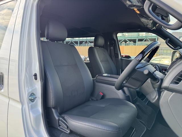 ハイエースバン スーパーＧＬ　ダークプライムＩＩ　全周囲カメラ　両側パワースライドドア　寒冷地仕様　アクセサリーコンセント　リアフォグ　トヨタセーフティーセンス　フロントグリルダークメッキ　バックドアガーニッシュダークメッキ　本革巻きステアリング木目（42枚目）