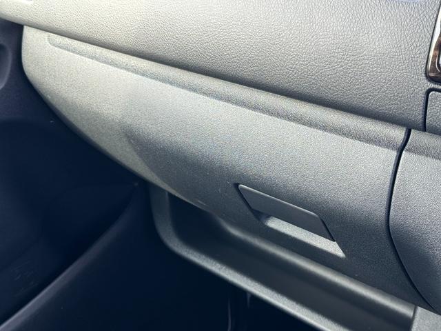 ハイエースバン スーパーＧＬ　ダークプライムＩＩ　全周囲カメラ　両側パワースライドドア　寒冷地仕様　アクセサリーコンセント　リアフォグ　トヨタセーフティーセンス　フロントグリルダークメッキ　バックドアガーニッシュダークメッキ　本革巻きステアリング木目（61枚目）