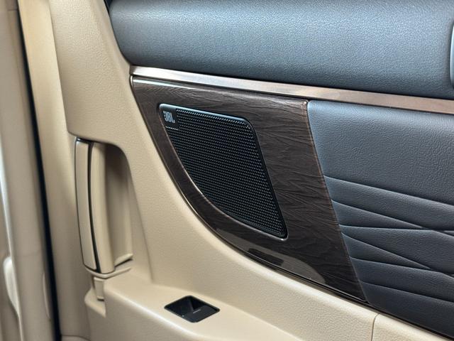 アルファードハイブリッド エグゼクティブラウンジ ベージュ内装 モデリスタエアロ ユニバーサルステップ 左右独立ルーフ デジタルミラー 14型JBLナビ 後席モニター パノラミックビューモニター BSM CD,DVDデッキ カラーHUD ETC2,0(80枚目)