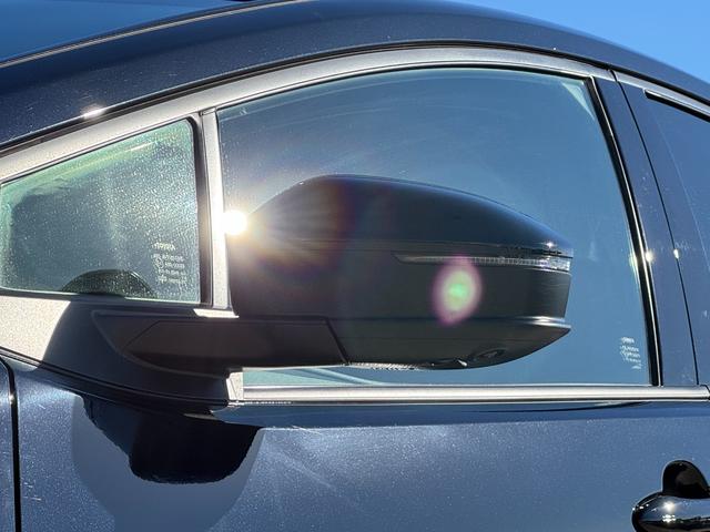 プリウス Ｚ　全周囲カメラ　デジタルインナーミラー　純正１２．３インチナビ　フルセグＴＶ　ＢＳＭ　トヨタセーフティーセンス　レーダークルーズコントロール　ＥＴＣ２．０　パワーバックドア　ステアリングヒータードラレコ（29枚目）