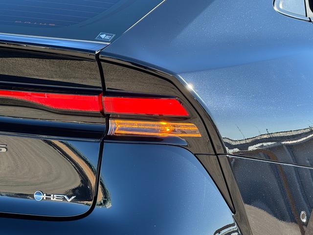 プリウス Ｚ　全周囲カメラ　デジタルインナーミラー　純正１２．３インチナビ　フルセグＴＶ　ＢＳＭ　トヨタセーフティーセンス　レーダークルーズコントロール　ＥＴＣ２．０　パワーバックドア　ステアリングヒータードラレコ（33枚目）