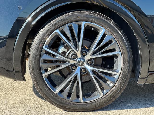 プリウス Ｚ　全周囲カメラ　デジタルインナーミラー　純正１２．３インチナビ　フルセグＴＶ　ＢＳＭ　トヨタセーフティーセンス　レーダークルーズコントロール　ＥＴＣ２．０　パワーバックドア　ステアリングヒータードラレコ（40枚目）