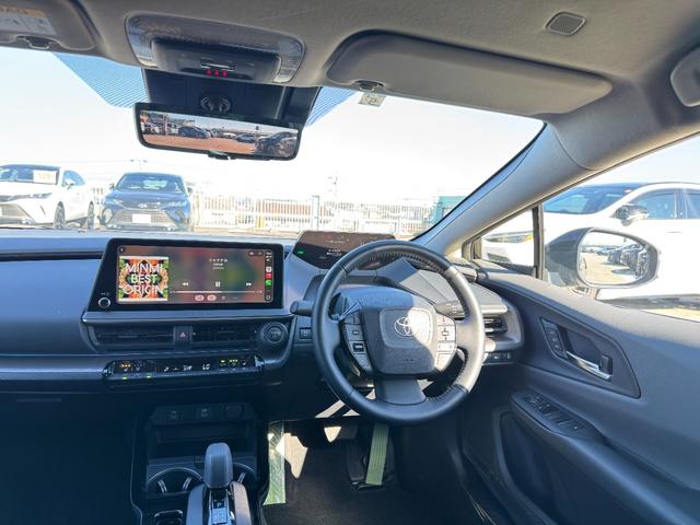 プリウス Ｚ　全周囲カメラ　デジタルインナーミラー　純正１２．３インチナビ　フルセグＴＶ　ＢＳＭ　トヨタセーフティーセンス　レーダークルーズコントロール　ＥＴＣ２．０　パワーバックドア　ステアリングヒータードラレコ（42枚目）