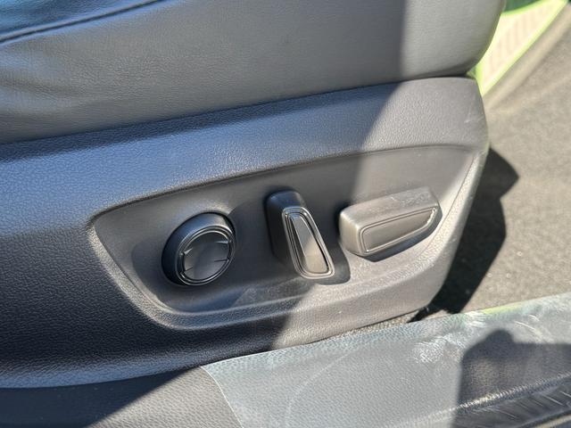 プリウス Ｚ　全周囲カメラ　デジタルインナーミラー　純正１２．３インチナビ　フルセグＴＶ　ＢＳＭ　トヨタセーフティーセンス　レーダークルーズコントロール　ＥＴＣ２．０　パワーバックドア　ステアリングヒータードラレコ（45枚目）