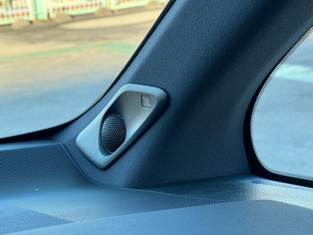 アルファードハイブリッド Ｚ　改良後　純正１４型ＪＢＬナビ　後席モニター　左右独立ムーンルーフ　デジタルインナーミラー　パノラミックビューモニター　ＢＳＭ　ユニバーサルステップ　パワーバックドア　ＥＴＣ２．０　ＨＵＤ　チームメイト（7枚目）