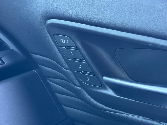 アルファードハイブリッド Ｚ　改良後　純正１４型ＪＢＬナビ　後席モニター　左右独立ムーンルーフ　デジタルインナーミラー　パノラミックビューモニター　ＢＳＭ　ユニバーサルステップ　パワーバックドア　ＥＴＣ２．０　ＨＵＤ　チームメイト（46枚目）