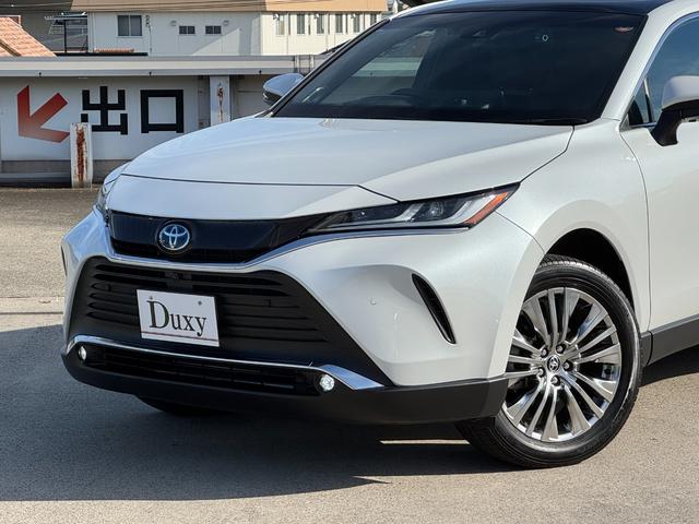 ハリアーハイブリッド Ｚ　レザーパッケージ　調光パノラマルーフ　デジタルミラー　ＢＳＭ　１２．３型ＪＢＬナビ　パノラミックビューモニター　パワーバックドア　ＥＴＣ２．０　シートヒーター＆クーラー　ＡＣ１００Ｖ電源　　レーダークルーズコントロール（15枚目）