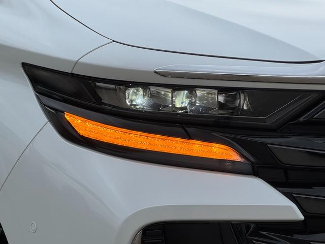 ヴェルファイアハイブリッド Z プレミア 茶内装 左右独立ムーンルーフ デジタルインナーミラー ユニバーサルステップ 14型ナビ フルセグ 後席モニター パノラミックビューモニター ブラインドスポットモニタ AC100V HUD 置くだけ充電(13枚目)