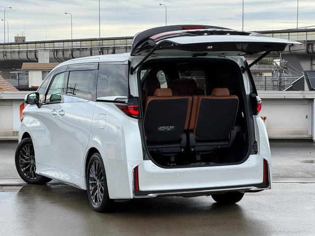 ヴェルファイアハイブリッド Z プレミア 茶内装 左右独立ムーンルーフ デジタルインナーミラー ユニバーサルステップ 14型ナビ フルセグ 後席モニター パノラミックビューモニター ブラインドスポットモニタ AC100V HUD 置くだけ充電(26枚目)