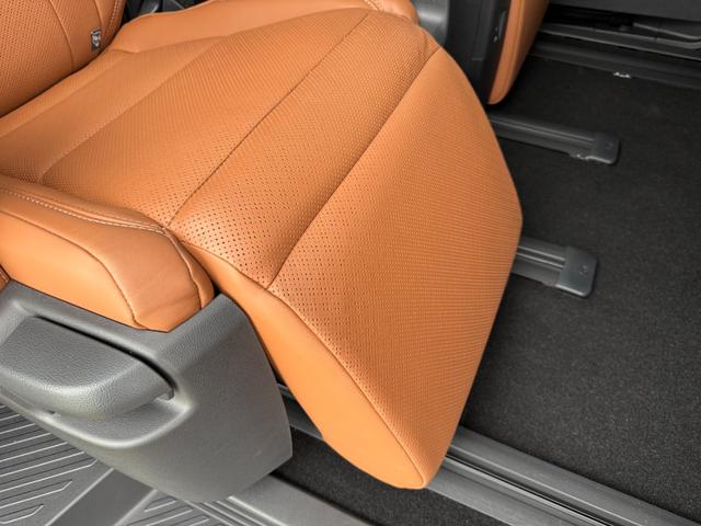 ヴェルファイアハイブリッド Z プレミア 茶内装 左右独立ムーンルーフ デジタルインナーミラー ユニバーサルステップ 14型ナビ フルセグ 後席モニター パノラミックビューモニター ブラインドスポットモニタ AC100V HUD 置くだけ充電(42枚目)