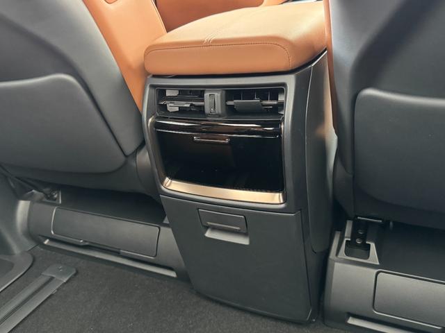 ヴェルファイアハイブリッド Z プレミア 茶内装 左右独立ムーンルーフ デジタルインナーミラー ユニバーサルステップ 14型ナビ フルセグ 後席モニター パノラミックビューモニター ブラインドスポットモニタ AC100V HUD 置くだけ充電(72枚目)