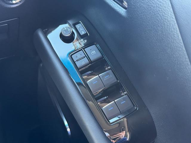 アルファード ２．５Ｓ　Ｃパッケージ　魔裟斗エアロ　４本出マフラー　サンルーフ　デジタルインナーミラー　ブラインドスポットモニタ　純正９型ＤＡ　後席モニター　フルセグＴＶ　ドラレコ　パワーバックドア　シートヒーター＆クーラー　パワーシート（59枚目）