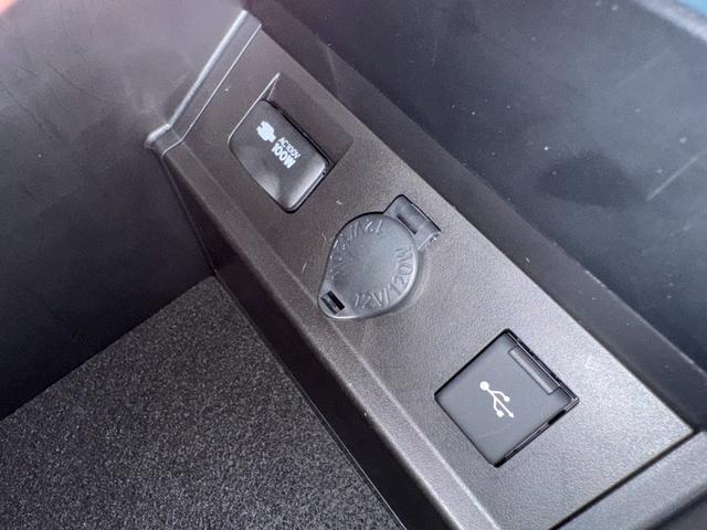 アルファード ２．５Ｓ　Ｃパッケージ　魔裟斗エアロ　４本出マフラー　サンルーフ　デジタルインナーミラー　ブラインドスポットモニタ　純正９型ＤＡ　後席モニター　フルセグＴＶ　ドラレコ　パワーバックドア　シートヒーター＆クーラー　パワーシート（69枚目）