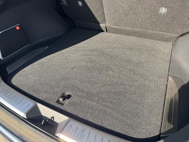 ハリアー Ｚ　パノラマルーフ　デジタルインナーミラー　パノラミックビューモニター　ブラインドスポットモニタ　１２．３型ＪＢＬナビ　フルセグＴＶ　パワーバックドア　ヘッドアップディスプレイ　ＥＴＣ２．０　パワーシート（41枚目）