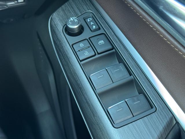 ハリアー Ｚ　パノラマルーフ　デジタルインナーミラー　パノラミックビューモニター　ブラインドスポットモニタ　１２．３型ＪＢＬナビ　フルセグＴＶ　パワーバックドア　ヘッドアップディスプレイ　ＥＴＣ２．０　パワーシート（55枚目）