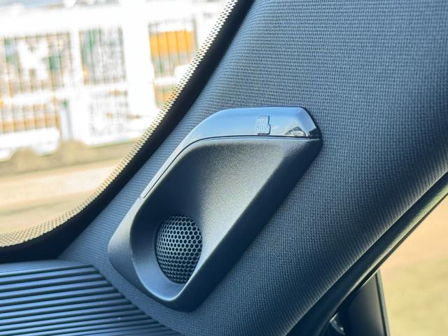 ハリアー Ｚ　パノラマルーフ　デジタルインナーミラー　パノラミックビューモニター　ブラインドスポットモニタ　１２．３型ＪＢＬナビ　フルセグＴＶ　パワーバックドア　ヘッドアップディスプレイ　ＥＴＣ２．０　パワーシート（56枚目）