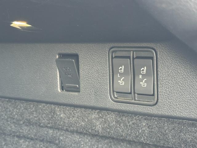 �d���i�[�V�[�g�́A���Q�b�W���̃X�C�b�`����Ō㕔���Ȃ��X���[�Y�ɓ|���鍂�@�\�����I�ו��̐ς݉��낵���ɂ���ȃh�A���J�����Ԃ��Ȃ��A���E�Ɨ�����ɂ��Ή��B�Â��ŏ㎿�ȓ���͎g������Ɣ������𗼗����܂�