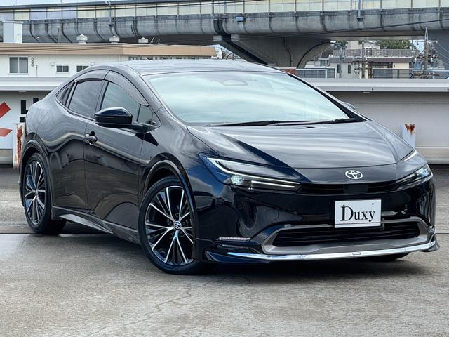 プリウス Ｚ　モデリスタエアロ　デジタルインナーミラー　ブラインドスポットモニター　１２．３型ナビ　フルセグ　パノラミックビューモニター　パワーバックドア　シートヒーター＆クーラー　ステンリングヒータ　ＥＴＣ２．０（11枚目）