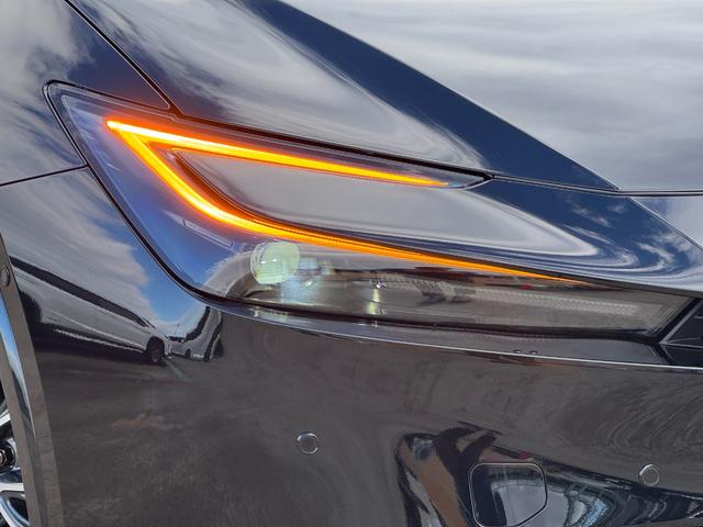 プリウス Ｚ　モデリスタエアロ　デジタルインナーミラー　ブラインドスポットモニター　１２．３型ナビ　フルセグ　パノラミックビューモニター　パワーバックドア　シートヒーター＆クーラー　ステンリングヒータ　ＥＴＣ２．０（14枚目）