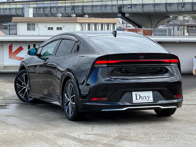 プリウス Ｚ　モデリスタエアロ　デジタルインナーミラー　ブラインドスポットモニター　１２．３型ナビ　フルセグ　パノラミックビューモニター　パワーバックドア　シートヒーター＆クーラー　ステンリングヒータ　ＥＴＣ２．０（23枚目）