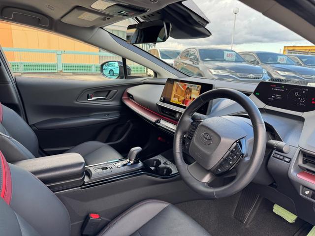 プリウス Ｚ　モデリスタエアロ　デジタルインナーミラー　ブラインドスポットモニター　１２．３型ナビ　フルセグ　パノラミックビューモニター　パワーバックドア　シートヒーター＆クーラー　ステンリングヒータ　ＥＴＣ２．０（37枚目）