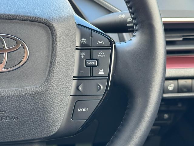 プリウス Ｚ　モデリスタエアロ　デジタルインナーミラー　ブラインドスポットモニター　１２．３型ナビ　フルセグ　パノラミックビューモニター　パワーバックドア　シートヒーター＆クーラー　ステンリングヒータ　ＥＴＣ２．０（51枚目）