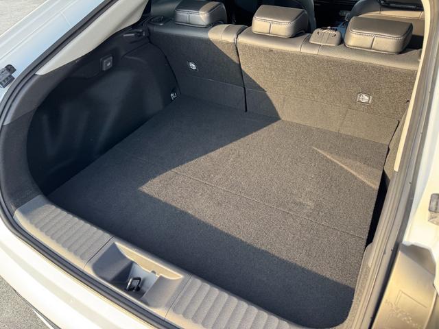 プリウス Ｚ　モデリスタ１９ＡＷ　パノラマルーフ　デジタルミラー　ＢＳＭ　１２．３型ナビ　フルセグＴＶ　パノラミックビューモニター　寒冷地仕様　スペアタイヤ　パワーバックドア　ＥＴＣ２．０　シートヒーター＆クーラー（40枚目）