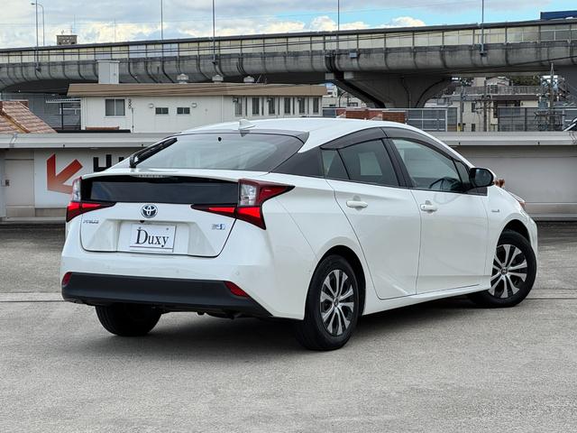 プリウス Ａ　パノラミックビューモニター　ブラインドスポットモニター　ＨＵＤ　スペアタイヤ　純正９型ナビ　フルセグＴＶ　トヨタセーフティセンス　ＬＥＤヘッドライト　パワーシート　ＥＴＣ　レーダークルーズコントロール（24枚目）