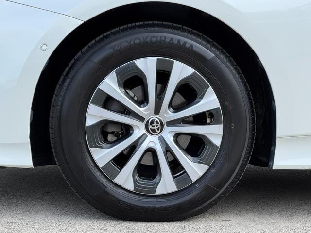 プリウス Ａ　パノラミックビューモニター　ブラインドスポットモニター　ＨＵＤ　スペアタイヤ　純正９型ナビ　フルセグＴＶ　トヨタセーフティセンス　ＬＥＤヘッドライト　パワーシート　ＥＴＣ　レーダークルーズコントロール（31枚目）