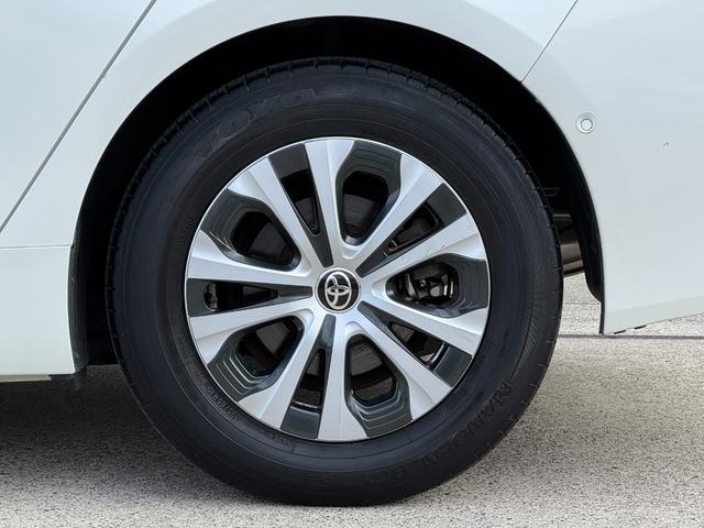 プリウス Ａ　パノラミックビューモニター　ブラインドスポットモニター　ＨＵＤ　スペアタイヤ　純正９型ナビ　フルセグＴＶ　トヨタセーフティセンス　ＬＥＤヘッドライト　パワーシート　ＥＴＣ　レーダークルーズコントロール（32枚目）