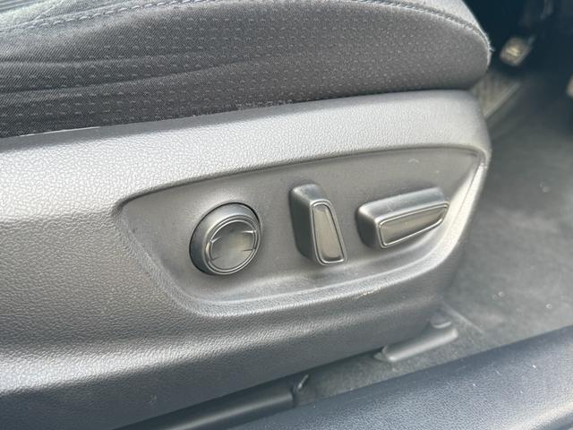 プリウス Ａ　パノラミックビューモニター　ブラインドスポットモニター　ＨＵＤ　スペアタイヤ　純正９型ナビ　フルセグＴＶ　トヨタセーフティセンス　ＬＥＤヘッドライト　パワーシート　ＥＴＣ　レーダークルーズコントロール（51枚目）