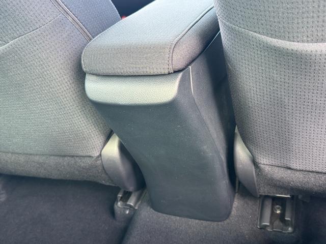 プリウス Ａ　パノラミックビューモニター　ブラインドスポットモニター　ＨＵＤ　スペアタイヤ　純正９型ナビ　フルセグＴＶ　トヨタセーフティセンス　ＬＥＤヘッドライト　パワーシート　ＥＴＣ　レーダークルーズコントロール（65枚目）