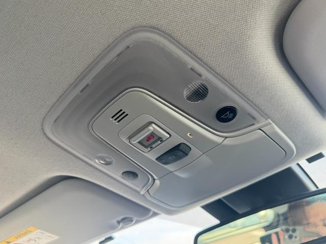 プリウス Ａ　パノラミックビューモニター　ブラインドスポットモニター　ＨＵＤ　スペアタイヤ　純正９型ナビ　フルセグＴＶ　トヨタセーフティセンス　ＬＥＤヘッドライト　パワーシート　ＥＴＣ　レーダークルーズコントロール（68枚目）