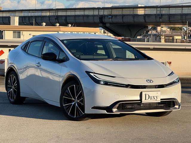 プリウス Ｚ　デジタルインナーミラー　パノラミックビューモニター　ＢＳＭ　１２．３型ナビ　フルセグＴＶ　ＡＣ１００Ｖ　ＥＴＣ２．０　パワーバックドア　ステアリングヒータ　シートヒーター＆クーラー　アドバンスドパーク（8枚目）