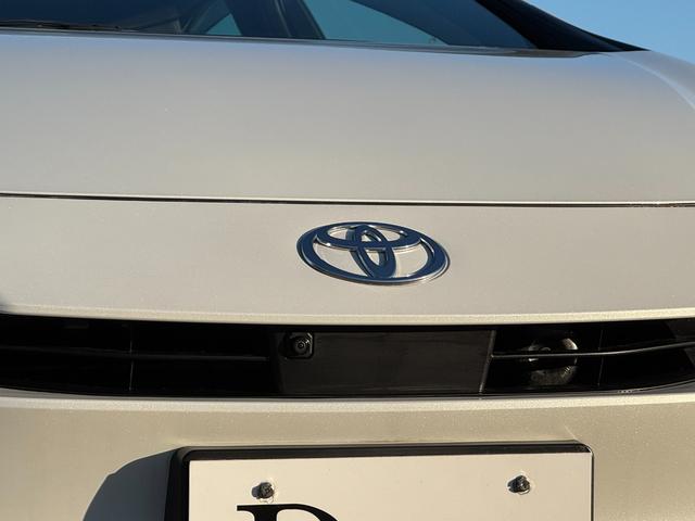 プリウス Ｚ　デジタルインナーミラー　パノラミックビューモニター　ＢＳＭ　１２．３型ナビ　フルセグＴＶ　ＡＣ１００Ｖ　ＥＴＣ２．０　パワーバックドア　ステアリングヒータ　シートヒーター＆クーラー　アドバンスドパーク（34枚目）