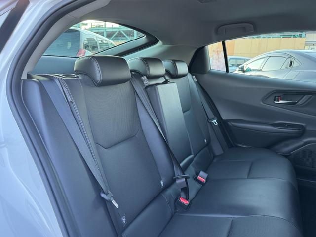 プリウス Ｚ　デジタルインナーミラー　パノラミックビューモニター　ＢＳＭ　１２．３型ナビ　フルセグＴＶ　ＡＣ１００Ｖ　ＥＴＣ２．０　パワーバックドア　ステアリングヒータ　シートヒーター＆クーラー　アドバンスドパーク（38枚目）