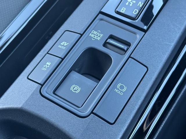 プリウス Ｚ　デジタルインナーミラー　パノラミックビューモニター　ＢＳＭ　１２．３型ナビ　フルセグＴＶ　ＡＣ１００Ｖ　ＥＴＣ２．０　パワーバックドア　ステアリングヒータ　シートヒーター＆クーラー　アドバンスドパーク（63枚目）