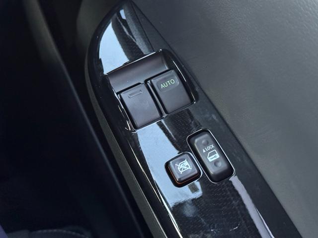 ハイエースバン ロングスーパーＧＬ　ダークプライムＳ　デジタルインナーミラー　パノラミックビューモニター　純正１５ＡＷ　両側パワースライドドア　ＡＣ１００Ｖ電源　スペアタイヤ　ウッド調ステアリング　オートハイビーム　衝突被害軽減システム（56枚目）