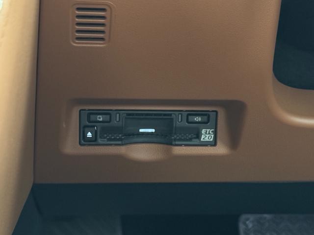 ヴェルファイアハイブリッド Ｚ　プレミア　左右独立ルーフ　デジタルインナーミラ　寒冷地仕様　ユニバーサルステップ　全周囲カメラ　三眼ＬＥＤヘッド　ＥＴＣ　ＢＳＭ　ＨＵＤ　レーダークルーズコントロール　パワーバックドア　１４型ナビ　フルセグＴＶ（58枚目）