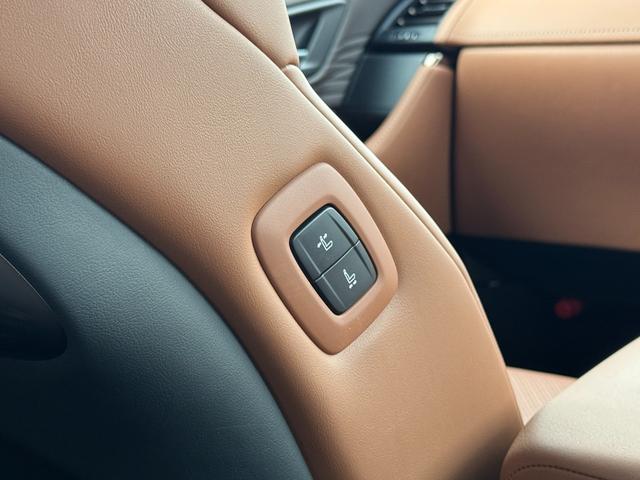 ヴェルファイアハイブリッド Ｚ　プレミア　左右独立ルーフ　デジタルインナーミラ　寒冷地仕様　ユニバーサルステップ　全周囲カメラ　三眼ＬＥＤヘッド　ＥＴＣ　ＢＳＭ　ＨＵＤ　レーダークルーズコントロール　パワーバックドア　１４型ナビ　フルセグＴＶ（75枚目）